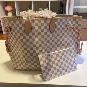 NWT pWhite checkered tote with matching clutch